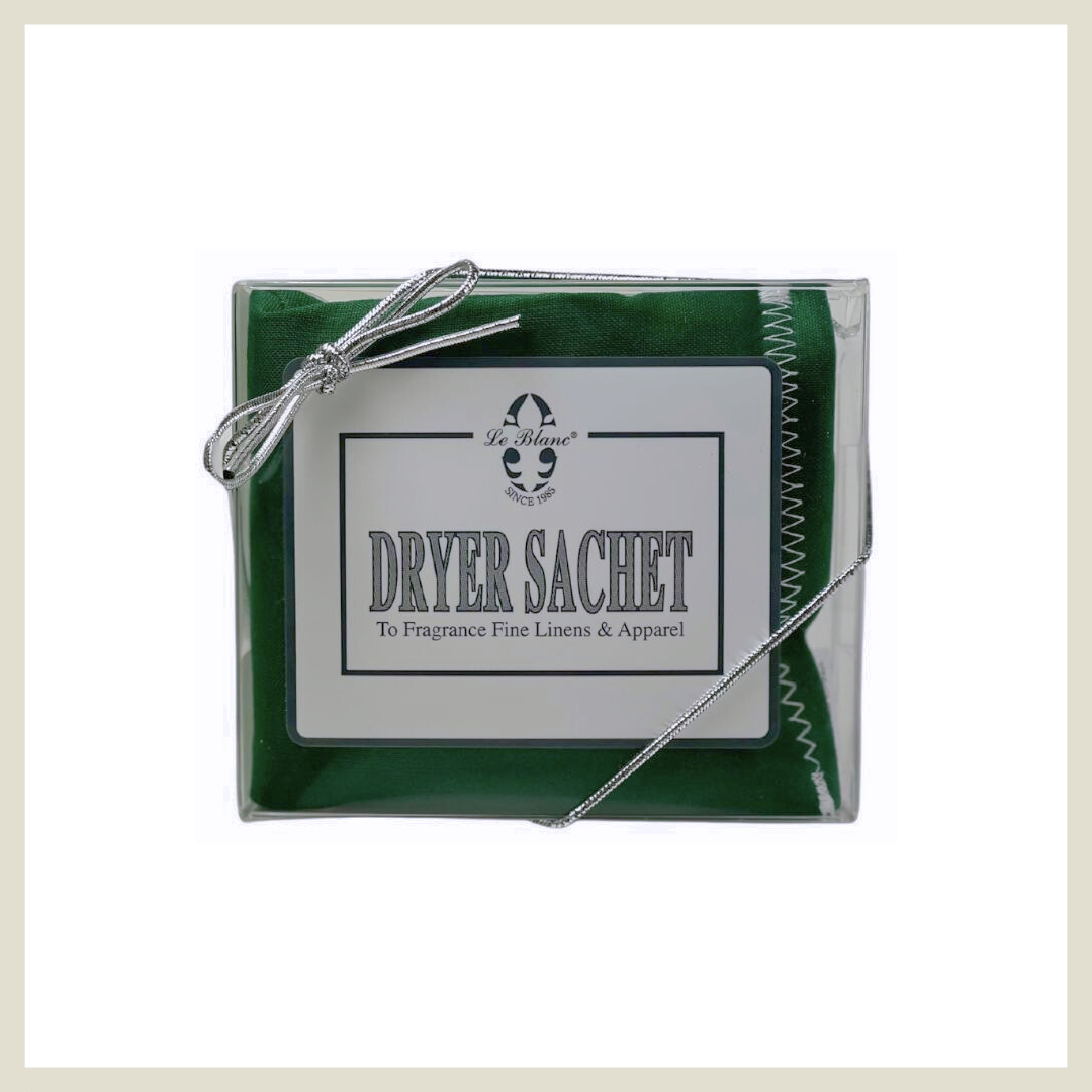 ランジェリー シノン スリーブ＆プレイマット Secret 統一 Dryer Sachet Evergreen Woods | Le Blanc – Le Blanc, Inc.